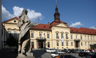 Divadlo, koledy, hry i ohňostroj. To přinesou Vánoce na brněnské radnici