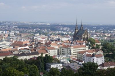 Méně hluku a prachu. Na Nových sadech vzniknou zelené tramvajové pásy